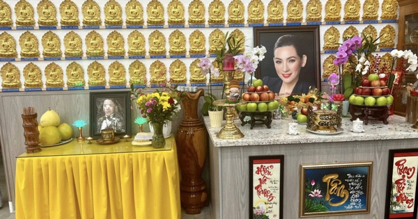 Vợ cũ Bằng Kiều thông báo lễ 49 ngày của Kasim: 