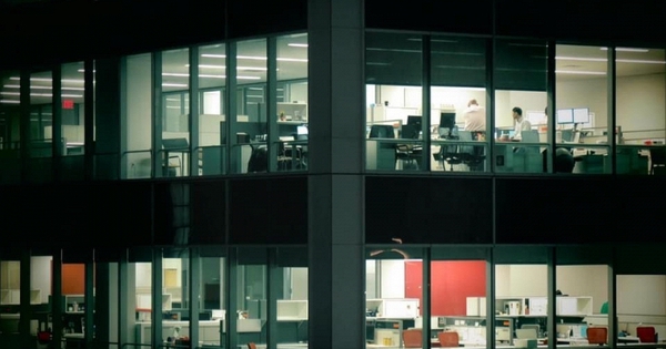 4 ngành học cũ nhưng không lỗi thời, AI không thể thay thế