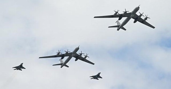 Mỹ đưa ra 'phản ứng quá mức' khi đánh chặn máy bay Tu-142 của Nga