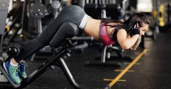 Ai mê rãnh lưng sâu đẹp thì đừng bỏ qua những bài tập này!
