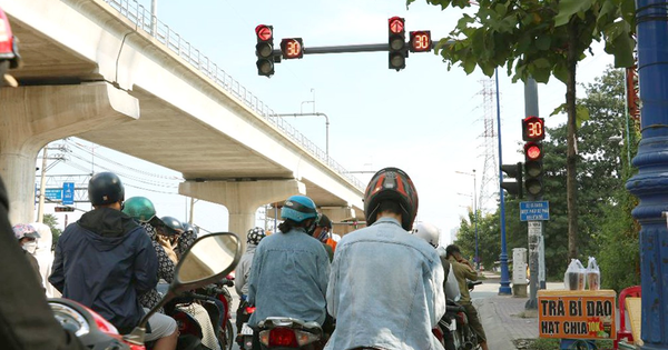 Lỗi dừng đèn đỏ kiểu này có thể bị phạt tới 22 triệu đồng, người dân chú ý