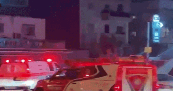 Tên lửa, bom chùm dội xuống Israel: Iran tung đòn mạnh nhất, tuyên bố 'ít nhất 6 tháng' xung đột