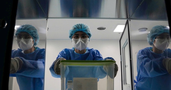 Cận cảnh hành trình đưa thuốc ung thư Nga từ phòng lạnh tới cơ thể bệnh nhân