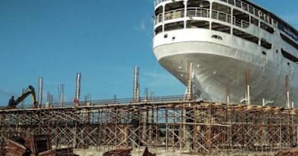 Chi 30 tỷ mua lại 