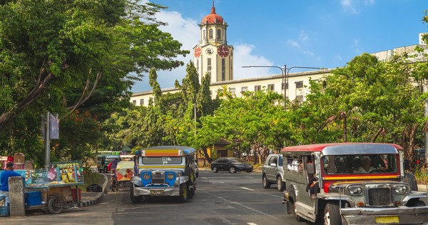 Chỉ một tháng, nước láng giềng có GDP gần bằng Việt Nam đã nợ thêm gần nửa tỷ USD