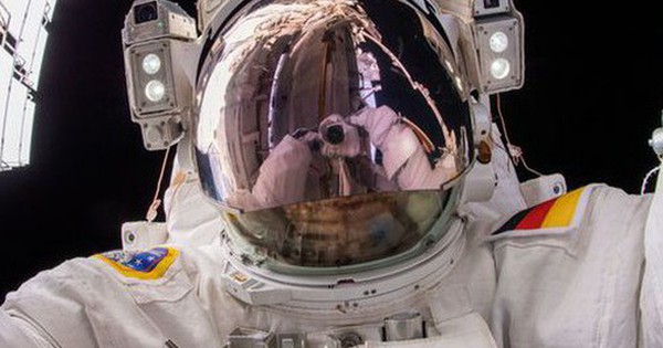 Không gian có mùi gì?