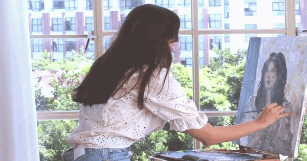 Một Chị Đẹp phi giới tính hẹn hò staff nữ trong show, mất tích suốt 4 tháng hóa ra vì bận đưa 