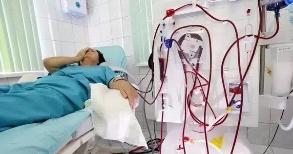 Ngày càng nhiều người tử vong vì suy thận, bác sĩ cảnh báo: Thấy 5 dấu hiệu này khi ăn uống, thận có thể đang “kêu cứu”