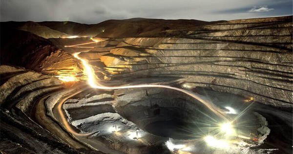 Không phải vàng, Trung Quốc đang âm thầm gom một kim loại quý với tốc độ kỷ lục, giá rẻ hơn 60 lần