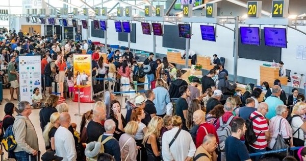 Khách đi máy bay chú ý: 1 hãng hàng không Việt Nam vừa cho phép ký gửi hành lý ngay tại khách sạn