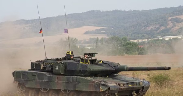 Ngành công nghiệp ô tô Đức bắt đầu chuyển hướng sang sản xuất vũ khí