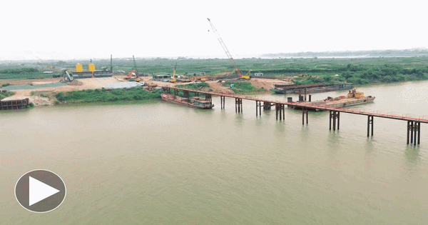 Choáng ngợp công trường “siêu cầu” gần 12.000 tỷ nối Hà Nội - Hưng Yên