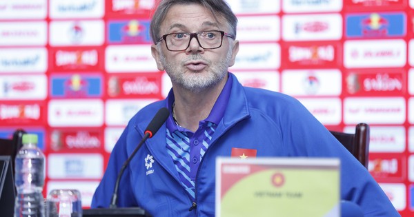 HLV Troussier sắp trở lại Việt Nam làm việc, tái ngộ với cựu trợ lý ĐTQG?