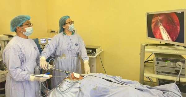 Bác sĩ ngoại kinh ngạc trước những kỹ thuật y khoa 'vượt rào' thế giới của Việt Nam