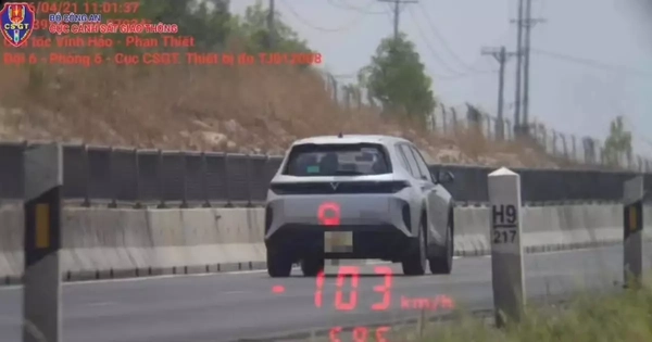 Ô tô bị phạt hơn 118 triệu đồng vì chạy quá tốc độ, tài xế không có GPLX