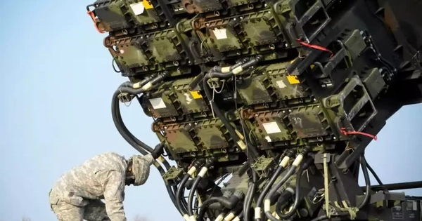 Kho tên lửa Mỹ 'bốc hơi' nhanh chóng vì chiến dịch ở Iran