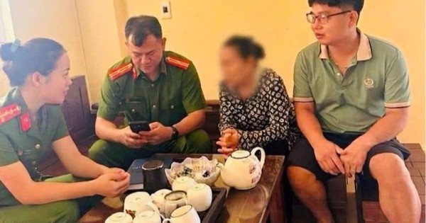 Một người phụ nữ 64 tuổi suýt mất 5.000 USD vì tin lời “người yêu” qua mạng