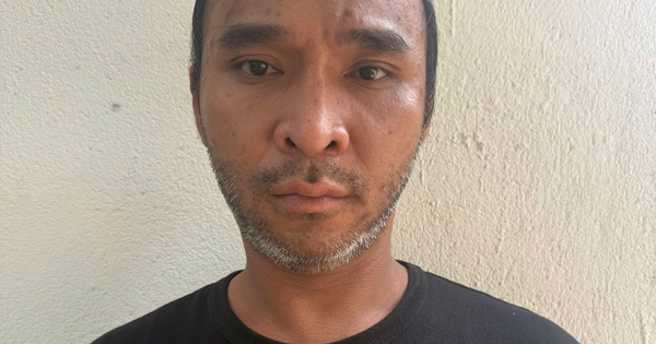 Thi hành lệnh bắt tạm giam ca sĩ đoàn lô tô Phạm Minh Khoa