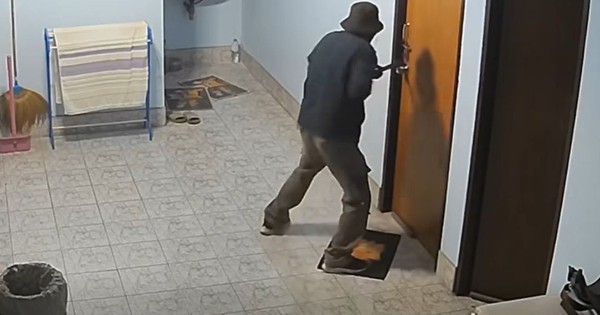 Bị mất số vàng trị giá hơn 2 tỷ, người đàn ông báo cảnh sát rồi không thể tin nổi danh tính kẻ chủ mưu