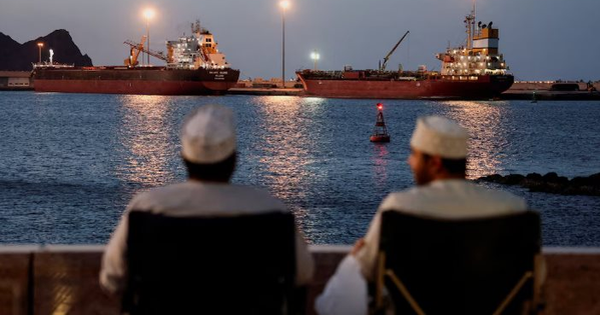 Lại xuất hiện lệnh bán khống 430 triệu USD ngay trước tuyên bố của ông Trump, thị trường dầu mỏ rúng động với cú cược 2,1 tỷ USD: Tiên tri hay giao dịch nội gián?