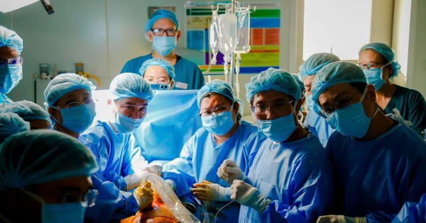 Kỳ tích y học: Bệnh viện hàng đầu Singapore gửi bệnh nhân sang Việt Nam để 'tìm sự sống'