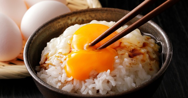 Vì sao người Nhật Bản ăn trứng gà sống mà không lo hại sức khỏe?