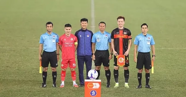 Hai trọng tài người Malaysia tham gia điều hành ở vòng 20 V-League