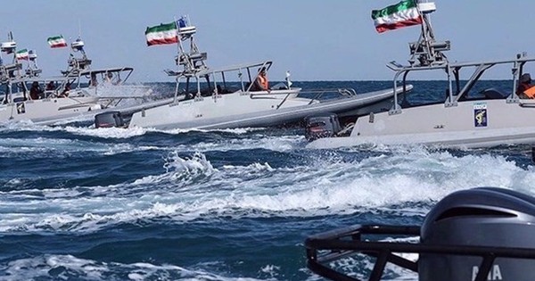 Chánh án Iran nêu lý do tàu chiến Mỹ không dám tiếp cận eo biển Hormuz