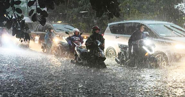 Dự báo thời tiết ngày 24/4: Hà Nội mưa rào và dông, trời mát mẻ