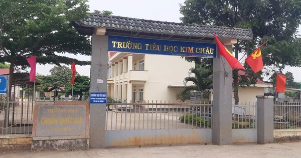 Vụ nữ hiệu trưởng 'bay ghế', công an đến xã lấy hồ sơ