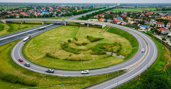 Không phải đất cứ gần sân bay, metro, cao tốc là tăng giá: Chuyên gia chỉ thẳng yếu tố bất ngờ