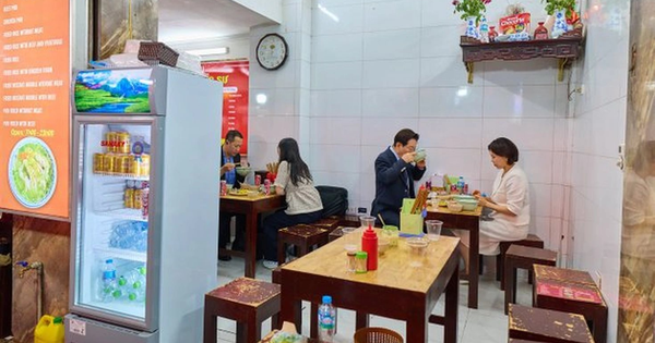 Quán phở Tổng thống Hàn Quốc ghé ăn có giá bao nhiêu tiền một bát?