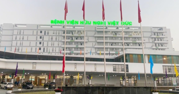 Đề xuất hỗ trợ thêm gần 16 triệu/tháng thu hút y bác sĩ về cơ sở 2 Bạch Mai, Việt Đức