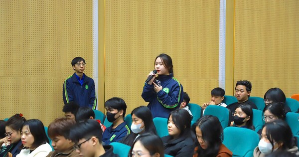 Sinh viên bức xúc vì phải tham gia CLB 2 năm, Học viện Nông nghiệp Việt Nam lên tiếng