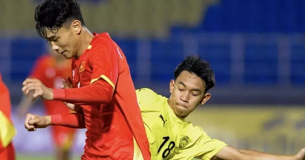 CĐV Malaysia: Chúng ta như gã học sinh đối đầu U17 Việt Nam