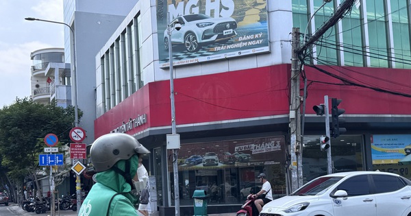 Đi một chuyến xe công nghệ, người dùng phải trả bao nhiêu loại phí?