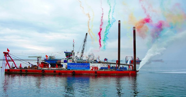 Việt Nam chính thức khởi công siêu cảng được đầu tư hơn 45.000 tỷ đồng, ngay dưới chân đèo Hải Vân