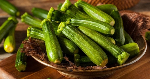 Không phải rau nào cũng “lành”: 6 loại rau thường bị đồn là biến đổi gen, sự thật phía sau là gì?