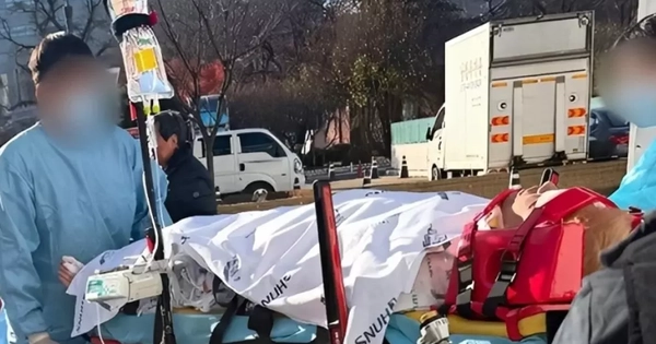 Tình trạng nam ca sĩ rơi từ sân thượng tầng 3 xuống đất