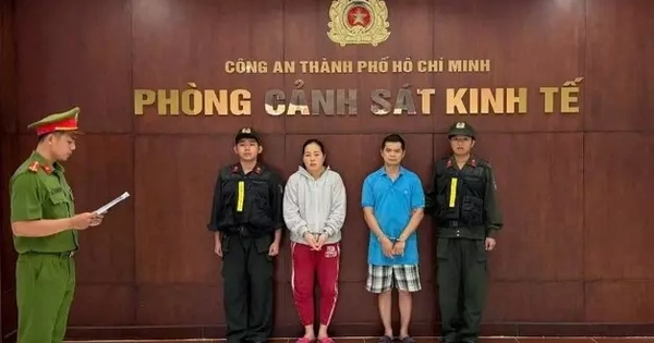 Thi hành lệnh bắt tạm giam vợ chồng chủ xưởng mì tươi Nguyễn Thị Mỹ Phụng SN 1982