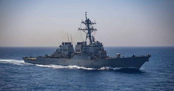 Hải quân Mỹ được lệnh tiêu diệt toàn bộ tàu rải thủy lôi của Iran ở eo biển Hormuz