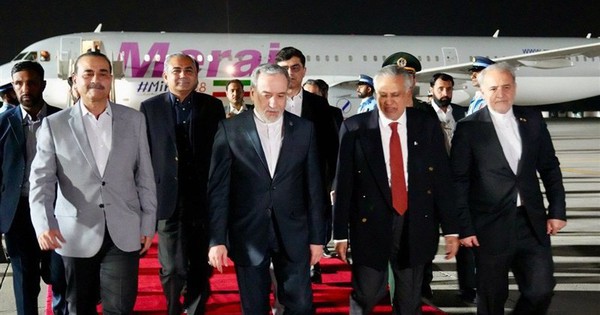 Iran giải thích về động thái bất ngờ của bộ trưởng ngoại giao trước khi đi gặp ông Putin