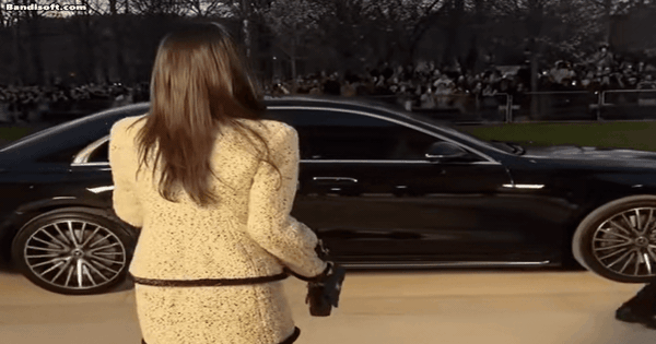 Mỗi ngày thức dậy với gương mặt đẹp thế này đúng là có phước: Hào quang minh tinh có thật, càng ngắm càng sốc