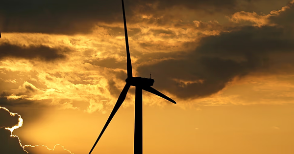 Năng lượng tái tạo gặp khó vì biến đổi khí hậu