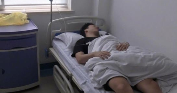 Người đàn ông 40 tuổi uống 2 viên dầu cá mỗi ngày để bồi bổ, 1 năm sau bác sĩ nhìn vào xét nghiệm máu mà bất ngờ