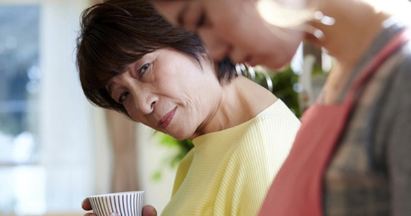 Phát hiện bí mật sau những lần mẹ chồng 