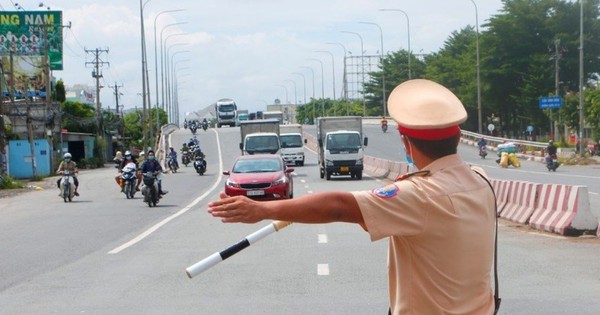 Công an Hà Nội: Thông báo tới tất cả người dân tham gia giao thông ngày 28/4