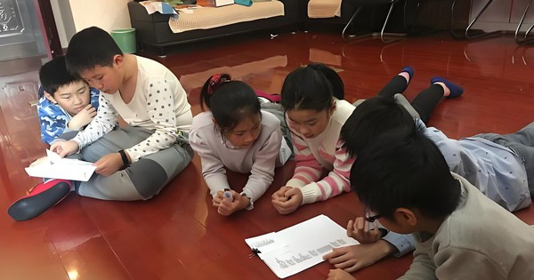 Cha mẹ Việt nghĩ đang giúp con, người Do Thái lại quan điểm khác