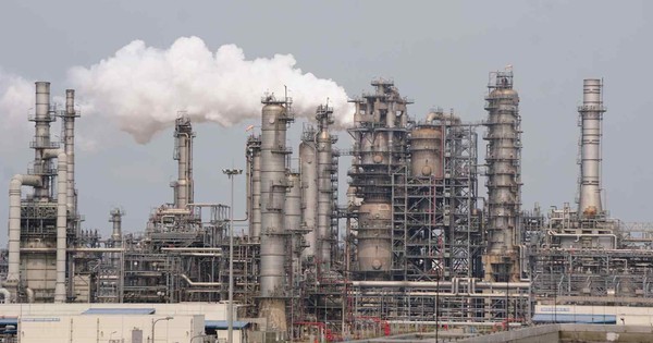 Không cần đi qua eo biển Hormuz, 4 triệu thùng dầu thô sắp di chuyển thẳng đến Việt Nam, không phải từ Nga hay Trung Quốc