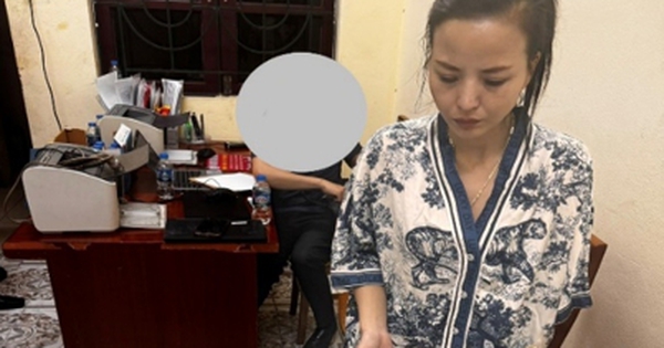 Bắt quả tang, khám xét khẩn cấp với kiều nữ Nguyễn Hoàng Anh